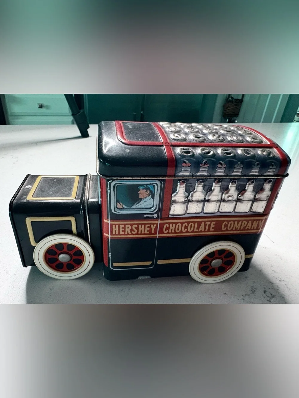 Vintage Hersheys Chocolate Company 2000 Tin